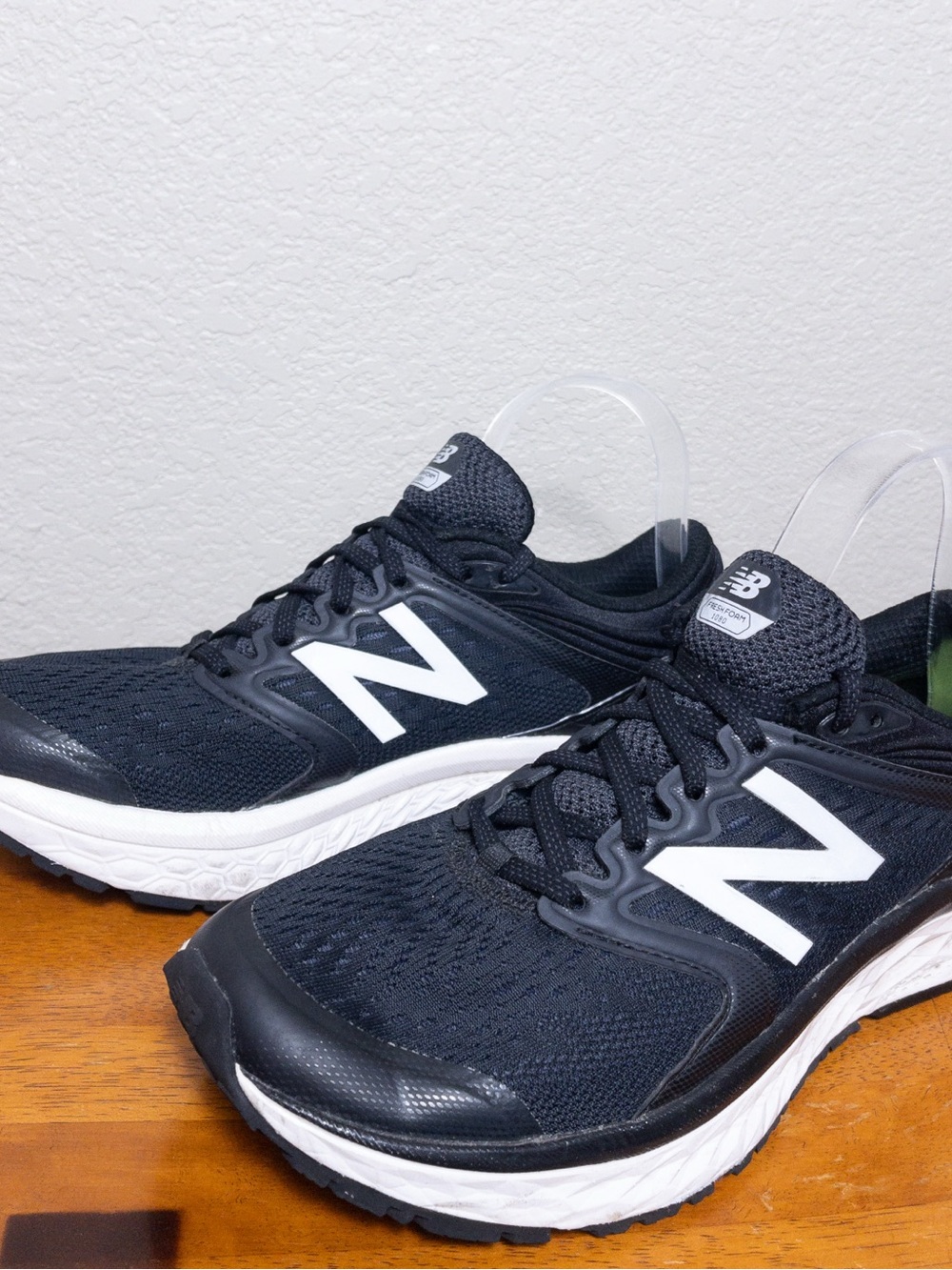 New Balance Fresh Foam 1080 v8 Running Sneaker 9 Black White Mens Cushioned